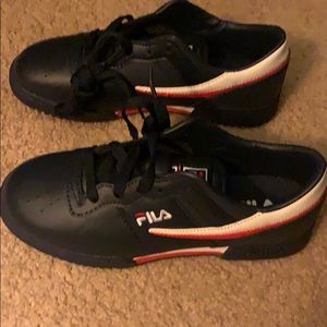 Sneakers, brand new.